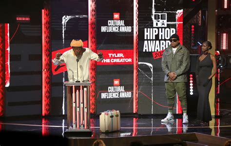 bet hip hop awards ratings.